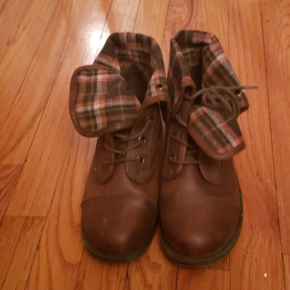 Womens boots